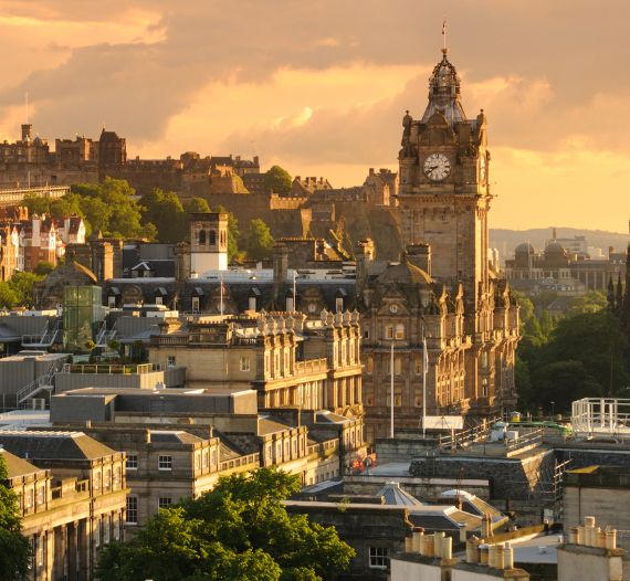 Flexible booking options apply for flights to Edinburgh